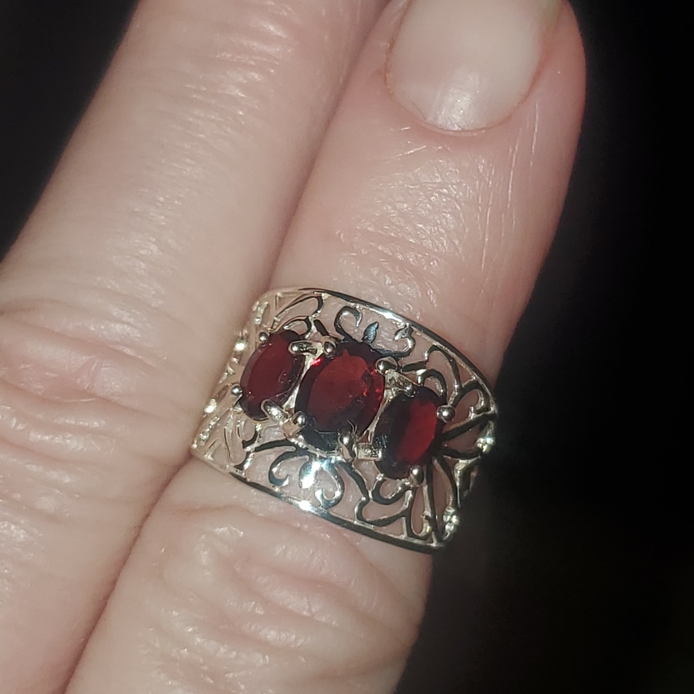 🌸NWT-GENUINE GARNET STERLING SILVER RING - Picture 6 of 7